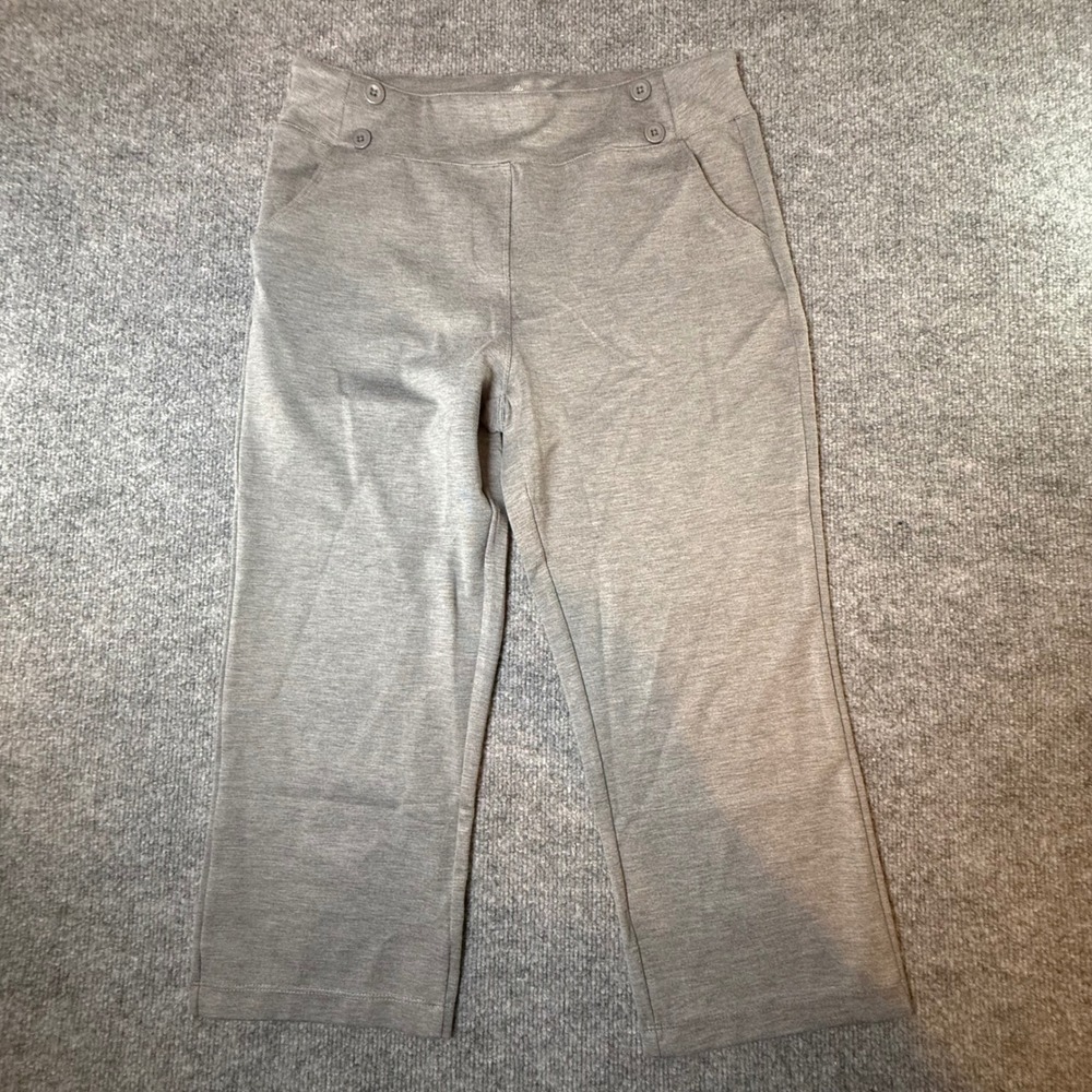 Willit Womens Yoga Dress Pants Heather Gray Capris Medium NWT 21 Inseam Stretch